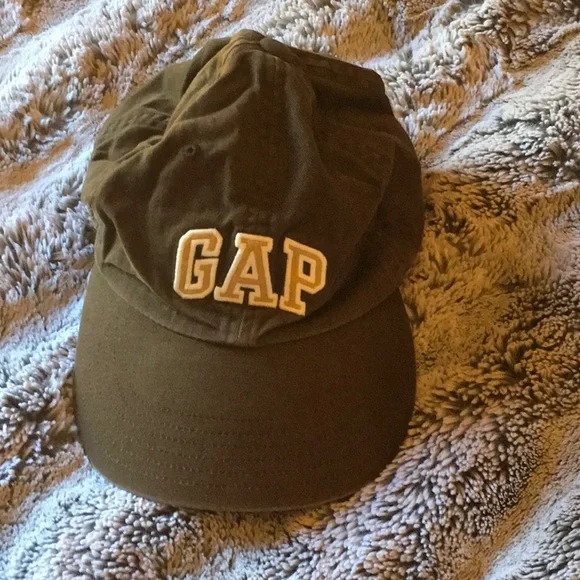 GAP Hat - Picture 1 of 3